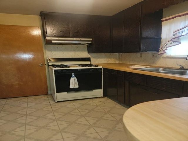 539 Dodson Court, Bay City, MI 48708