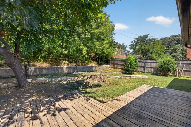 4509 Starlight Drive, Haltom City, TX 76117