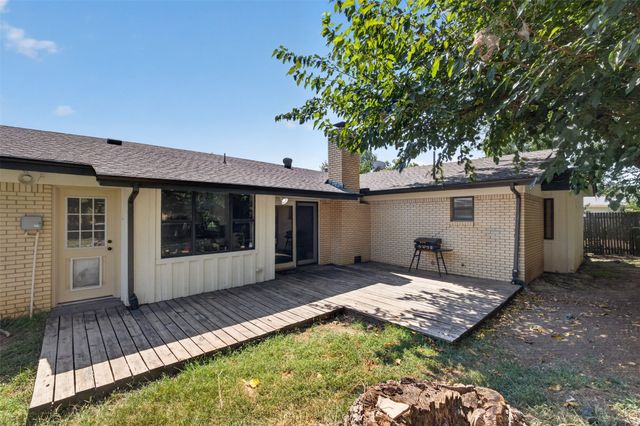 4509 Starlight Drive, Haltom City, TX 76117