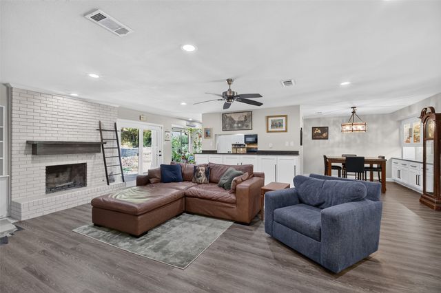 4509 Starlight Drive, Haltom City, TX 76117