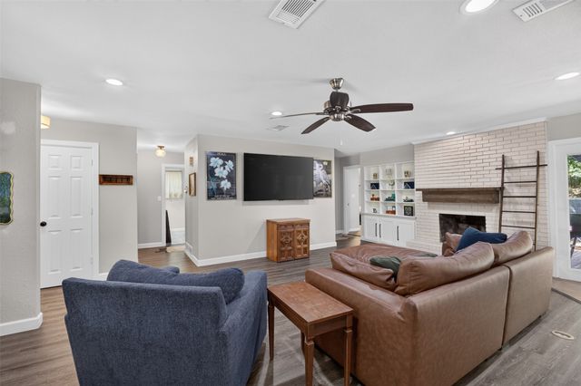 4509 Starlight Drive, Haltom City, TX 76117