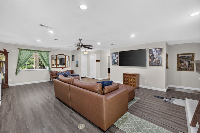 4509 Starlight Drive, Haltom City, TX 76117