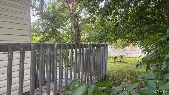 10188 Count Drive, St Louis, MO 63136
