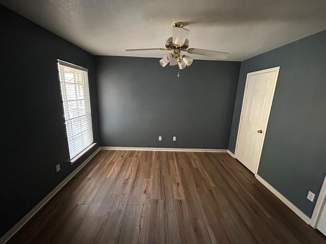 12007 Viola Court, Pinehurst, TX 77362