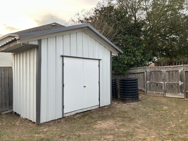 12007 Viola Court, Pinehurst, TX 77362