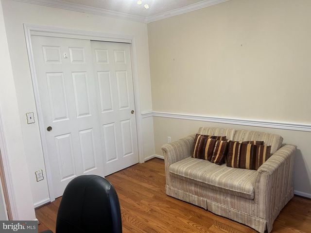 300 E FAIRFAX ST, Berryville, VA 22611