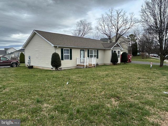 300 E FAIRFAX ST, Berryville, VA 22611