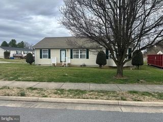 300 E FAIRFAX ST, Berryville, VA 22611