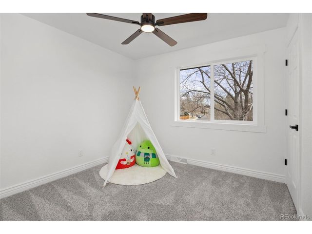 1607 S Oakland St, Aurora, CO 80012