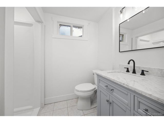 1607 S Oakland St, Aurora, CO 80012