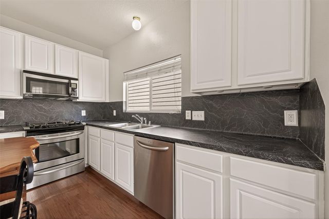 26856 Manor Crest Court, Kingwood, TX 77339