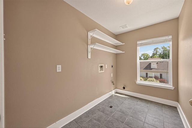 26856 Manor Crest Court, Kingwood, TX 77339