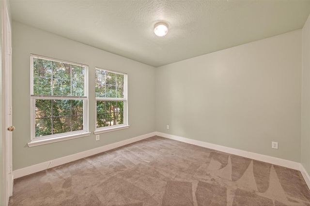 26856 Manor Crest Court, Kingwood, TX 77339