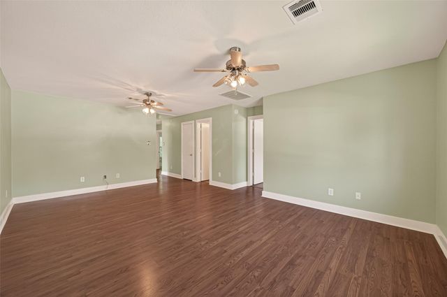 26856 Manor Crest Court, Kingwood, TX 77339