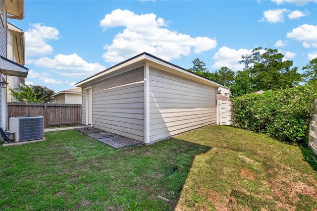 26856 Manor Crest Court, Kingwood, TX 77339