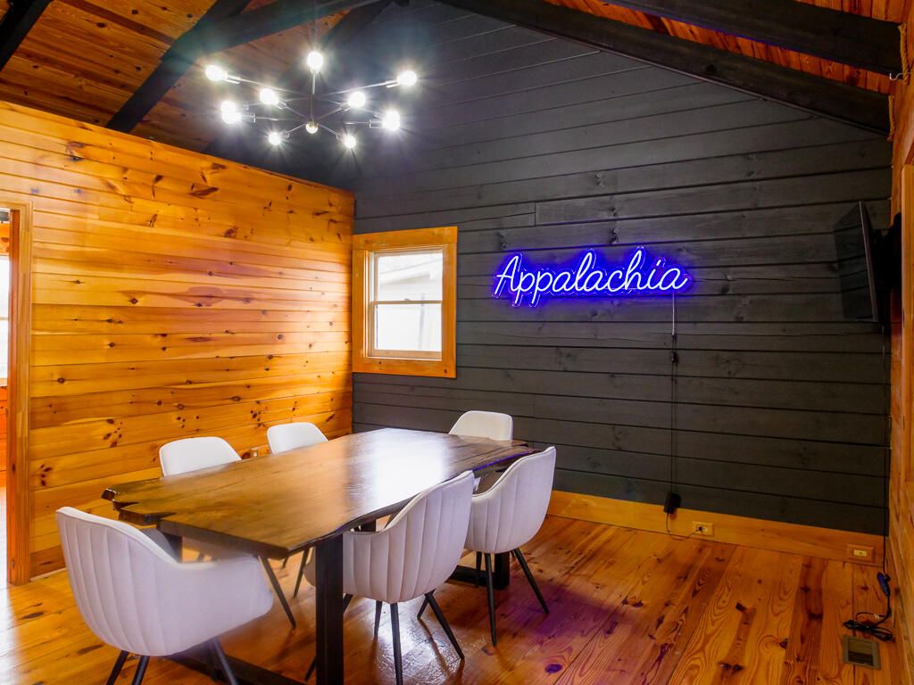 793 Breckenridge St, Stanton, KY 40380