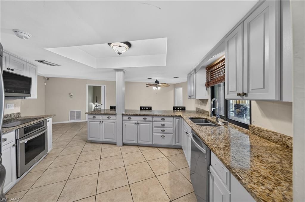 Image 13 of property listing at 1928 Savona PKWY, Cape Coral, FL 33904