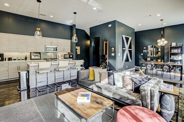 1004 California Street 101, Houston, TX 77006