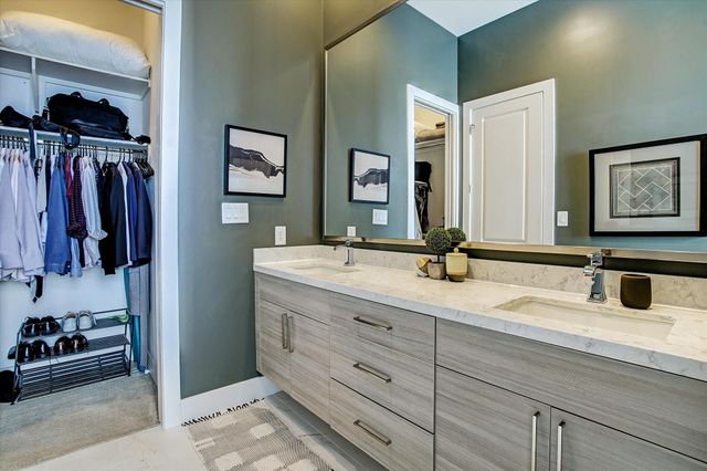 1004 California Street 101, Houston, TX 77006