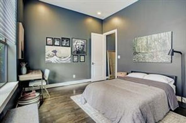 1004 California Street 101, Houston, TX 77006