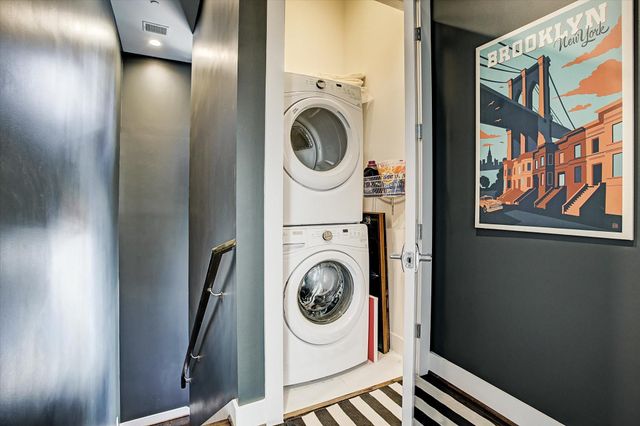 1004 California Street 101, Houston, TX 77006