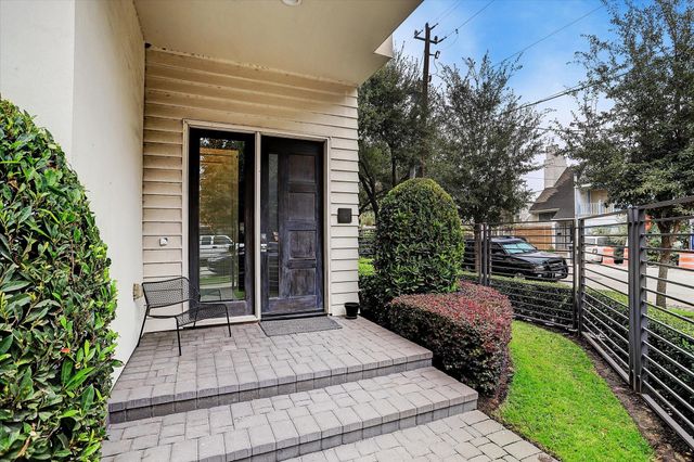 1004 California Street 101, Houston, TX 77006