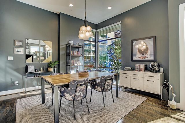 1004 California Street 101, Houston, TX 77006