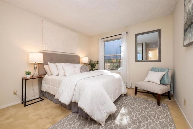 137 Piccadilly Place C, San Bruno, CA 94066