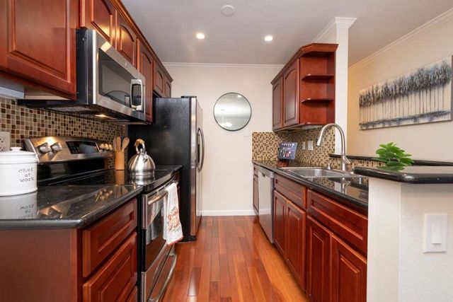 137 Piccadilly Place C, San Bruno, CA 94066