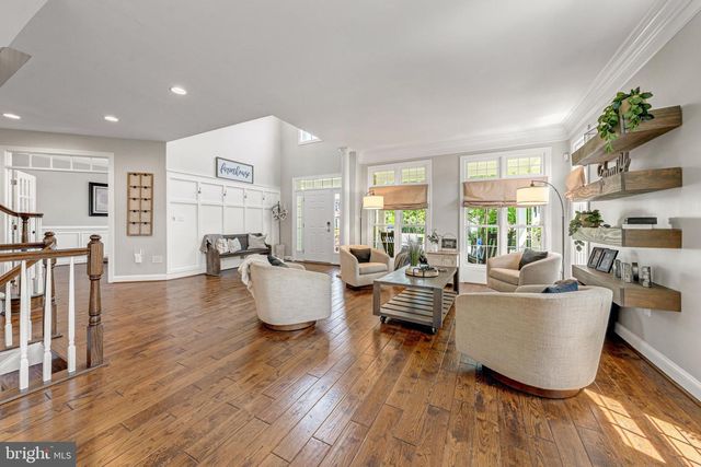 24168 SPRING MEADOW CIR, Aldie, VA 20105