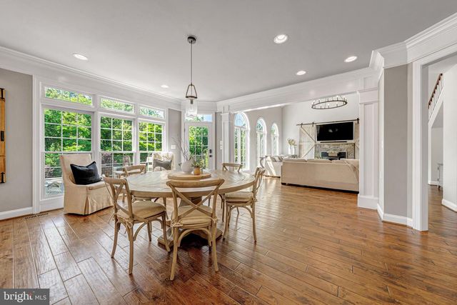 24168 SPRING MEADOW CIR, Aldie, VA 20105