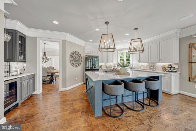 24168 SPRING MEADOW CIR, Aldie, VA 20105