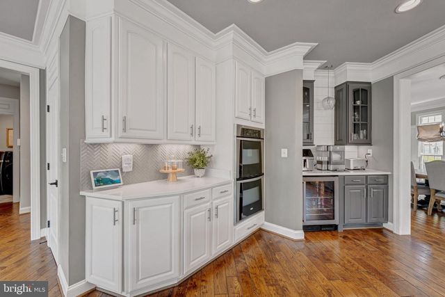 24168 SPRING MEADOW CIR, Aldie, VA 20105