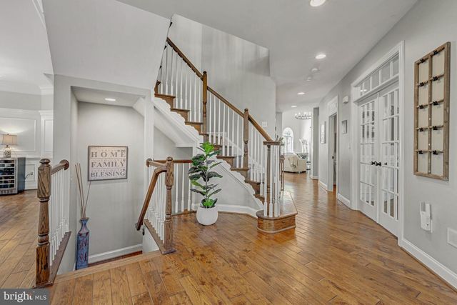 24168 SPRING MEADOW CIR, Aldie, VA 20105
