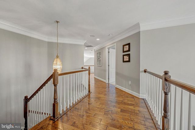 24168 SPRING MEADOW CIR, Aldie, VA 20105