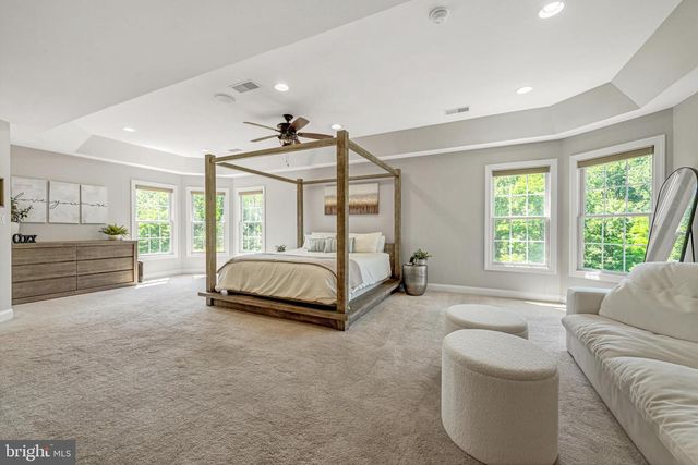 24168 SPRING MEADOW CIR, Aldie, VA 20105