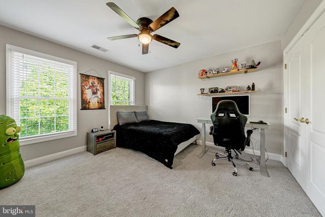 24168 SPRING MEADOW CIR, Aldie, VA 20105