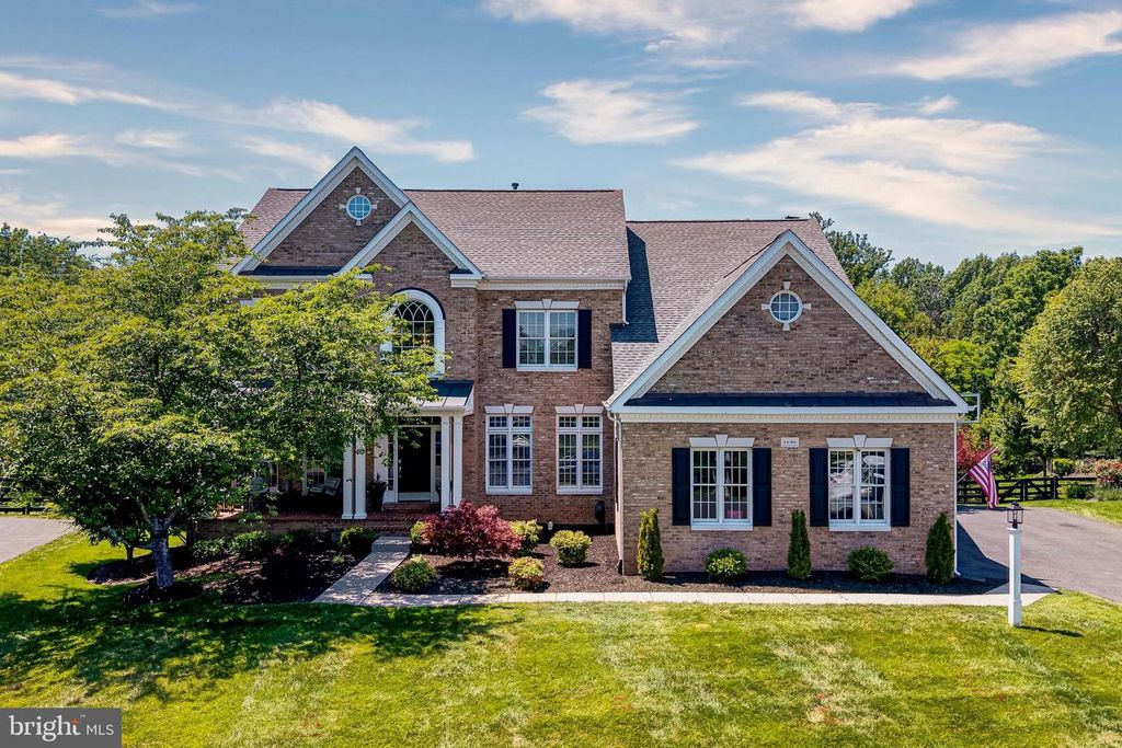 24168 SPRING MEADOW CIR, Aldie, VA 20105