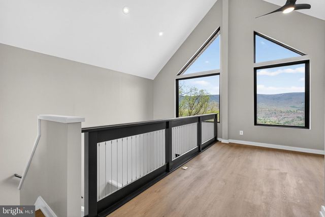 4101 SUPINLICK RIDGE RD, Mount Jackson, VA 22842