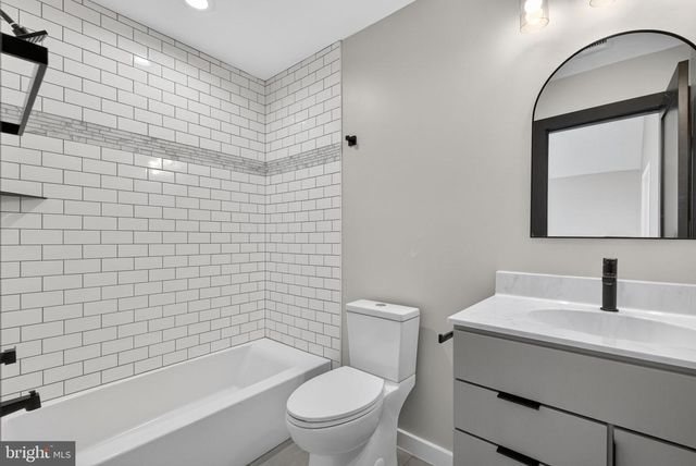 4101 SUPINLICK RIDGE RD, Mount Jackson, VA 22842