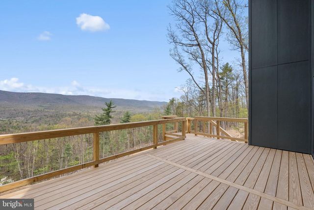 4101 SUPINLICK RIDGE RD, Mount Jackson, VA 22842