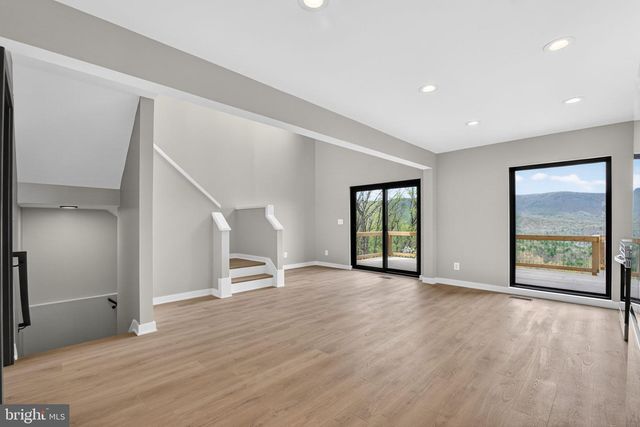 4101 SUPINLICK RIDGE RD, Mount Jackson, VA 22842