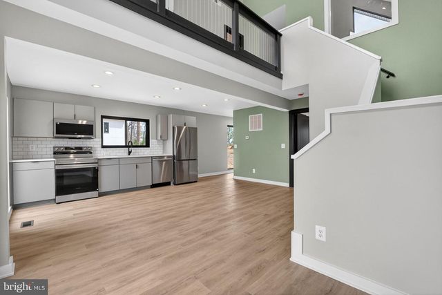 4101 SUPINLICK RIDGE RD, Mount Jackson, VA 22842