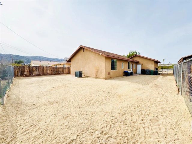 6213 Mariposa, 29 Palms, CA 92277