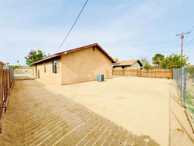 6213 Mariposa, 29 Palms, CA 92277