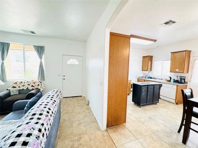 6213 Mariposa, 29 Palms, CA 92277