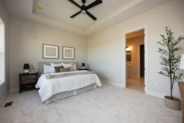 555 NW Mosaic Avenue, Waukee, IA 50263