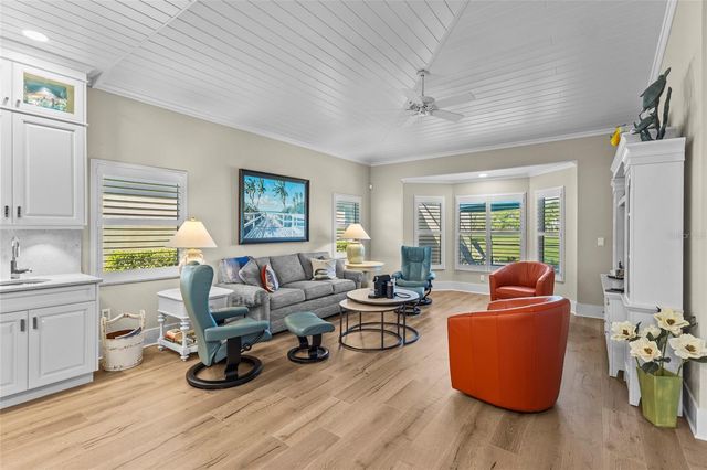 7715 CALLE FACIL, Sarasota, FL 34238