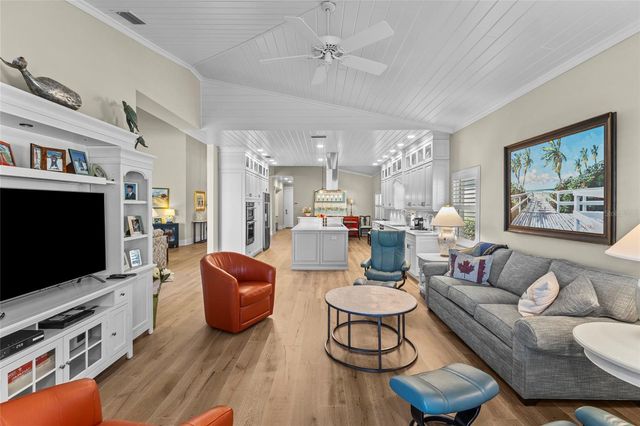 7715 CALLE FACIL, Sarasota, FL 34238