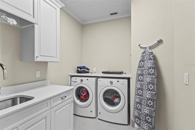 7715 CALLE FACIL, Sarasota, FL 34238